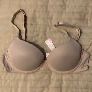 Pink Victoria’s Secret bra